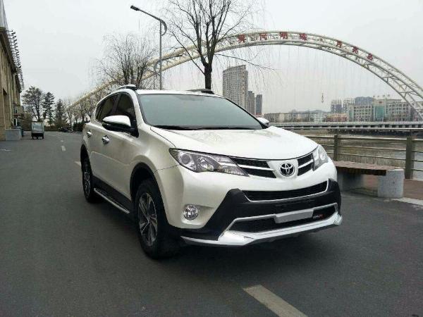 豐田RAV4 2017款實拍圖集，設計與性能的完美融合